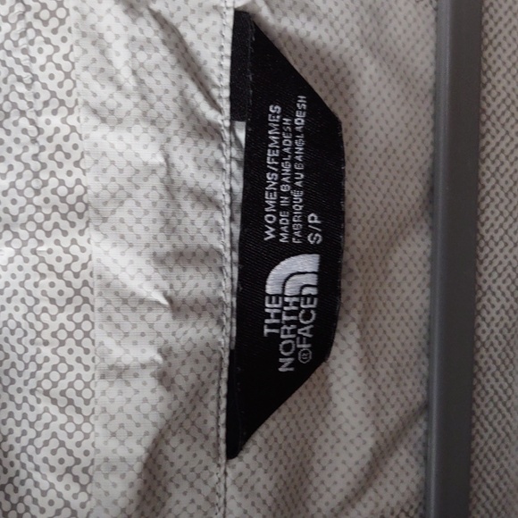 North Face Dryvent Jacket, Black, Small, New Without Tags MSRP$150 - Picture 7 of 11